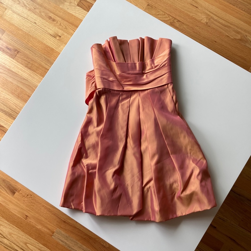 NWOT Vera Wang Strapless Dress